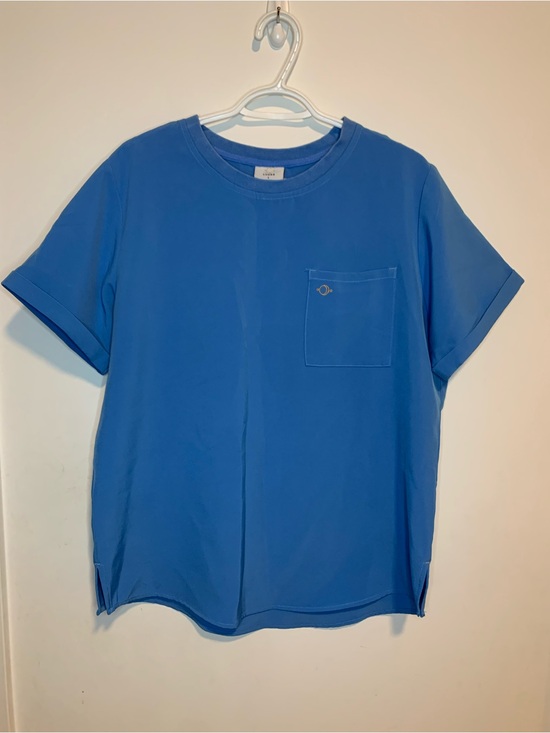 Luuna Tops - LUUNA scrub top nursing medical healthcare uniform Crewneck Size large pocket